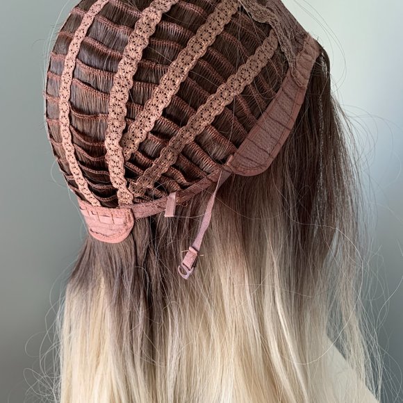 NEW Long Ombre Blonde Curled Synthetic Wig - Picture 4 of 4